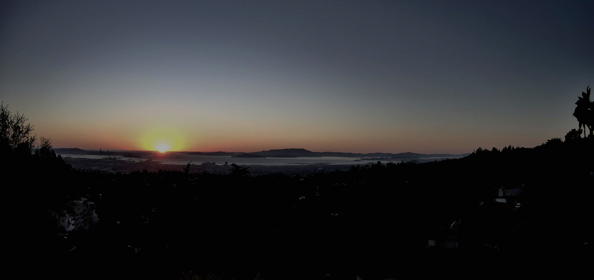 Sunset sky captured on 5 October 2026